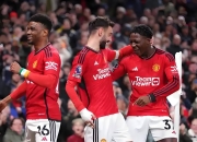 米兰真人-包含曼联主场3-1逆转富勒姆，夺英超第四！的词条