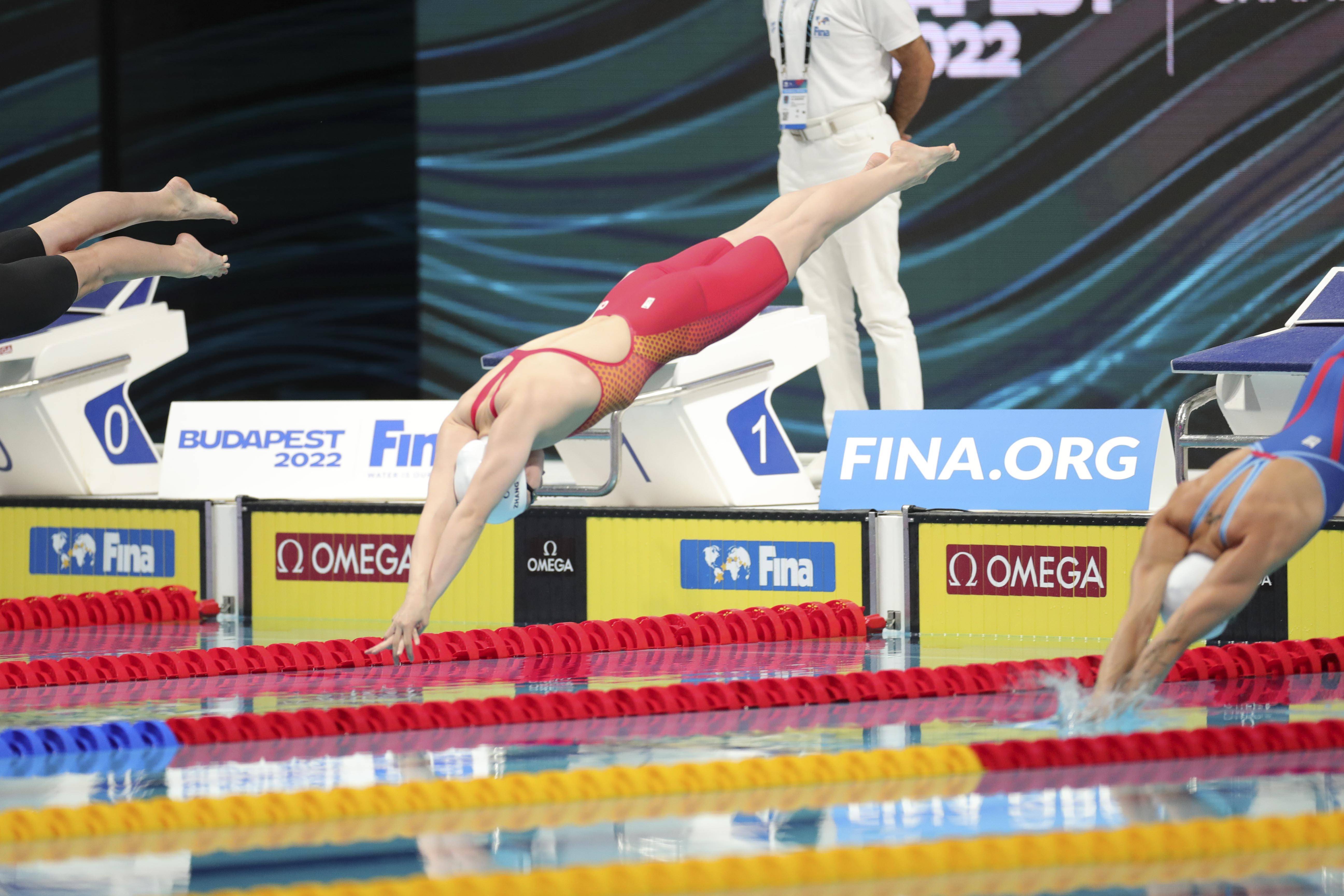 意大利蝶泳选手安尼特琳克斯获得铜牌