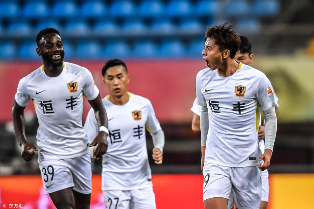 关于青岛战平力帆，保住保级希望的信息