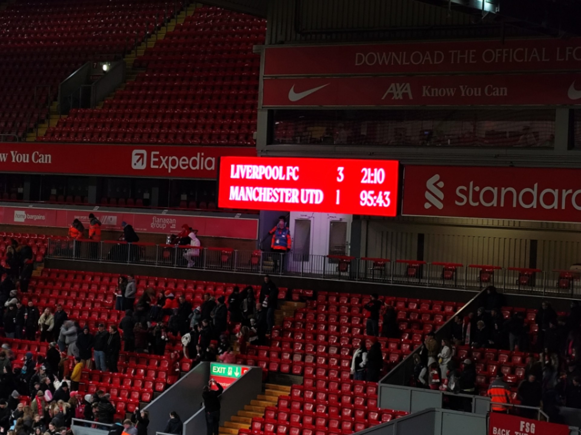 利物浦女足遭遇挑战，面对曼城女足