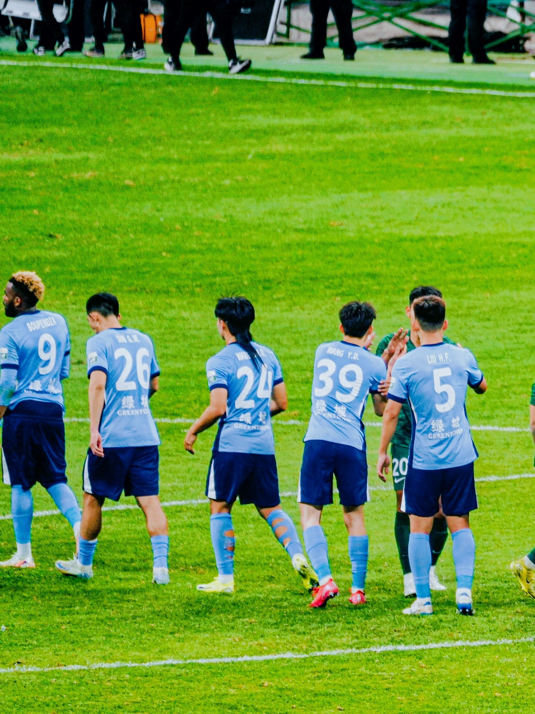 球队危机四伏！传闻内乱外援纷纷离队的简单介绍