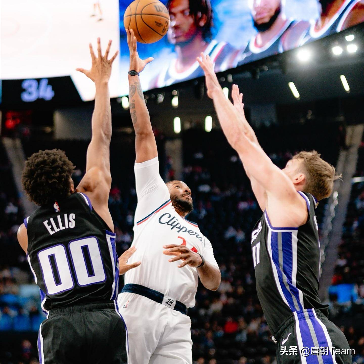 快船队主场大胜，球员表现亮眼