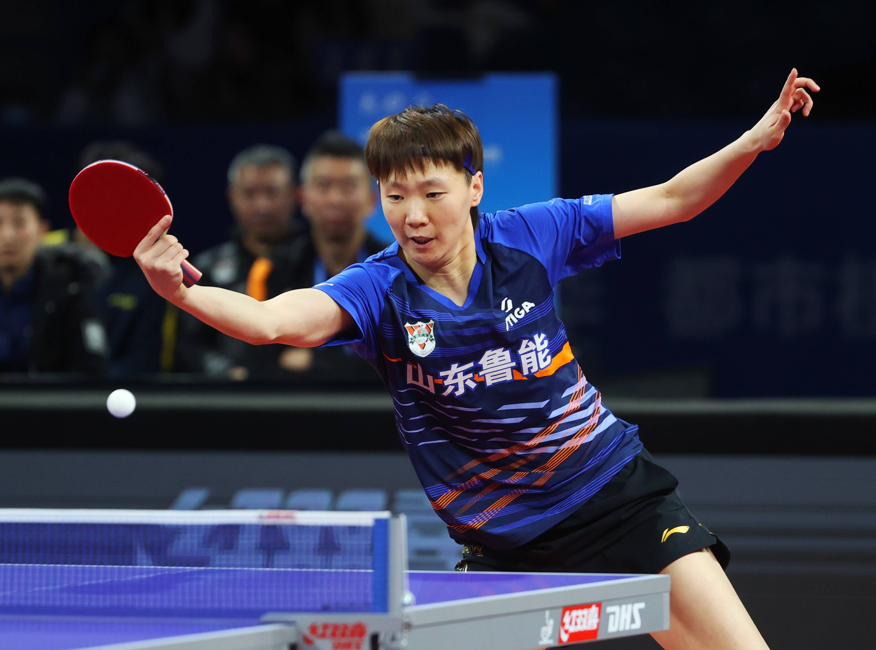 山东鲁能击败大连人，连续两轮取胜