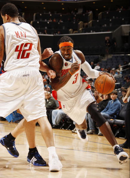 山猫客场击败快船，唐西奇砍下24分