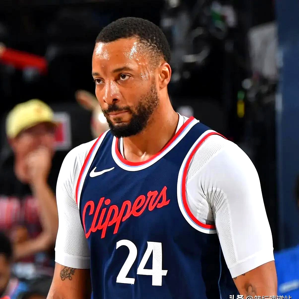 快船队内部关系紧张，球员心态需调整