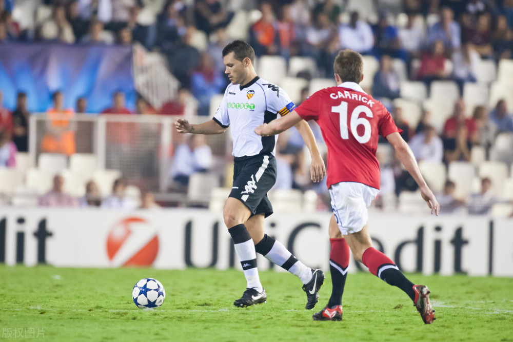 南安普敦客场战平，保住现有积分