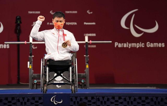 勇夺金牌,选手实力无人能敌 勇夺金牌,选手实力无人能敌