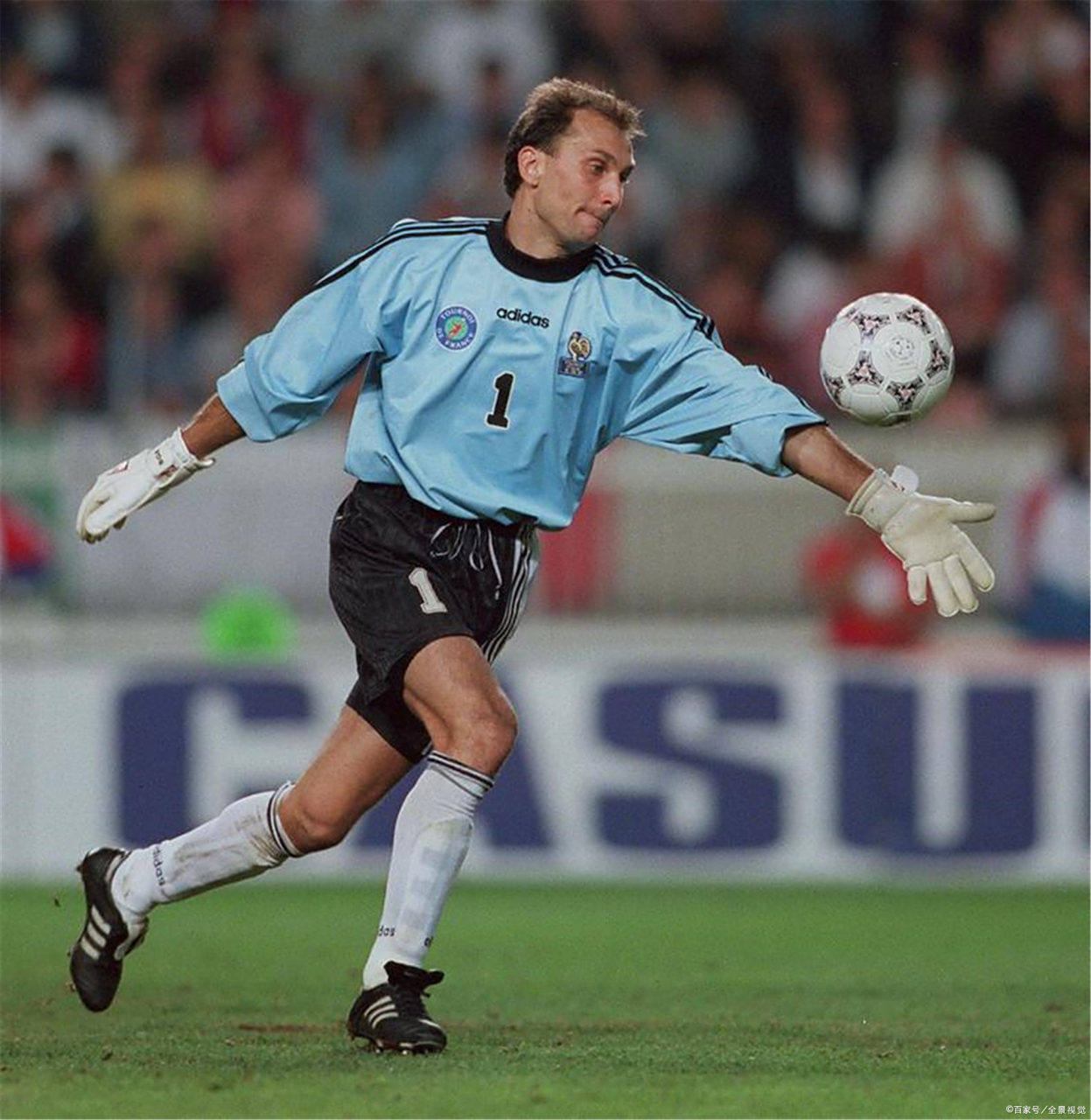 欧塞尔主场告负，积分榜下滑的简单介绍