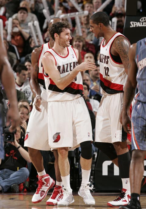 关于开拓者大胜山猫，连胜势头不减的信息