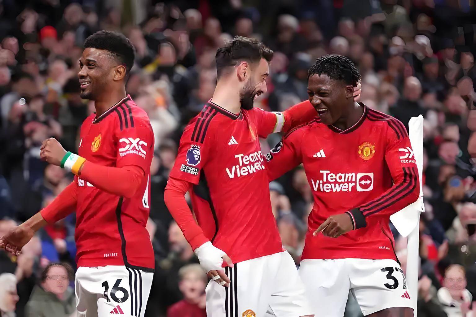 包含曼联主场3-1逆转富勒姆，夺英超第四！的词条