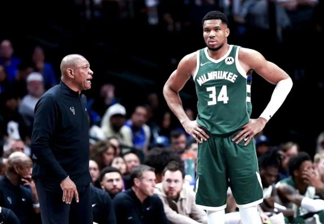 雄鹿逆转奇才，米德尔顿拿下28分