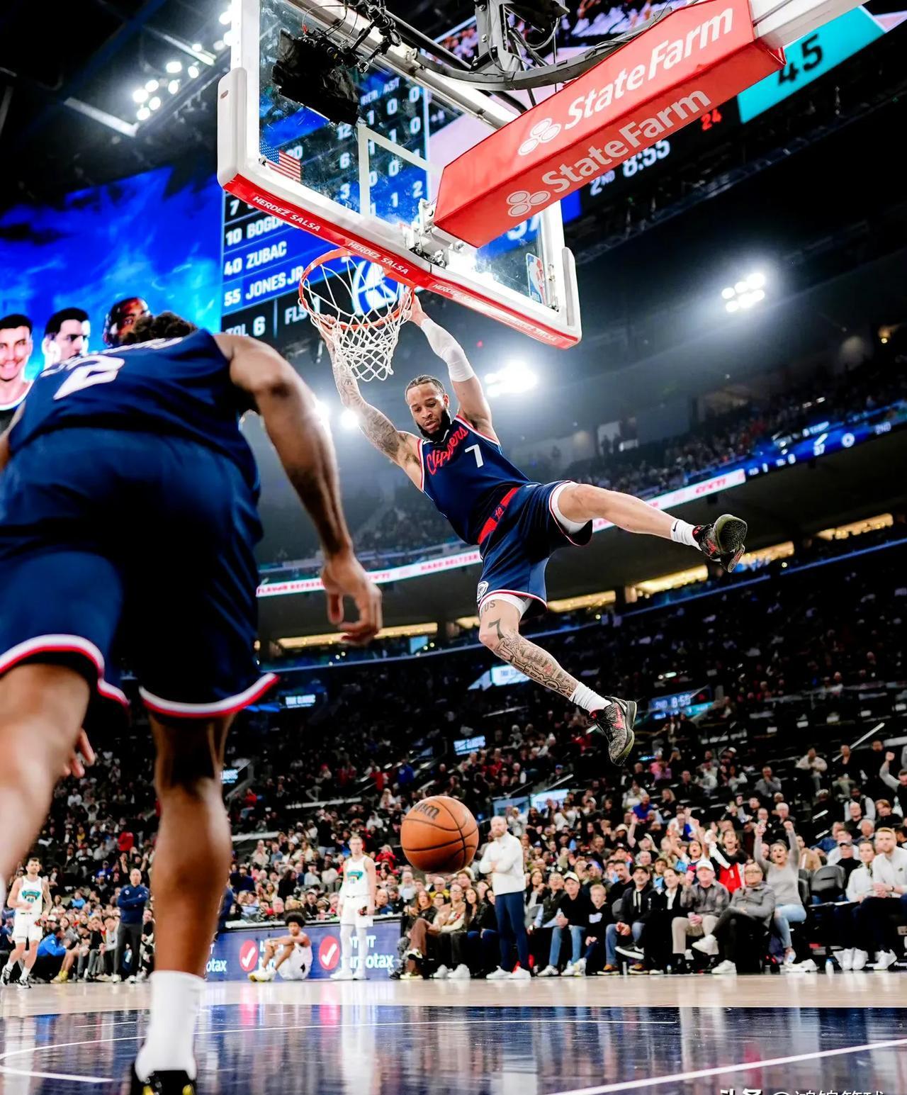 快船绝杀步行者，拉文带队取胜